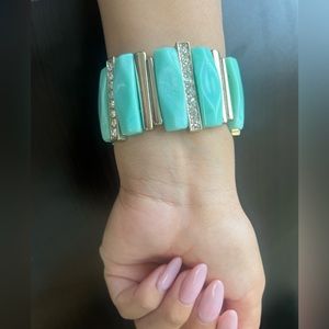 Stretchy Aqua diamond bracelet